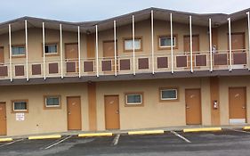 Hallmark Motel